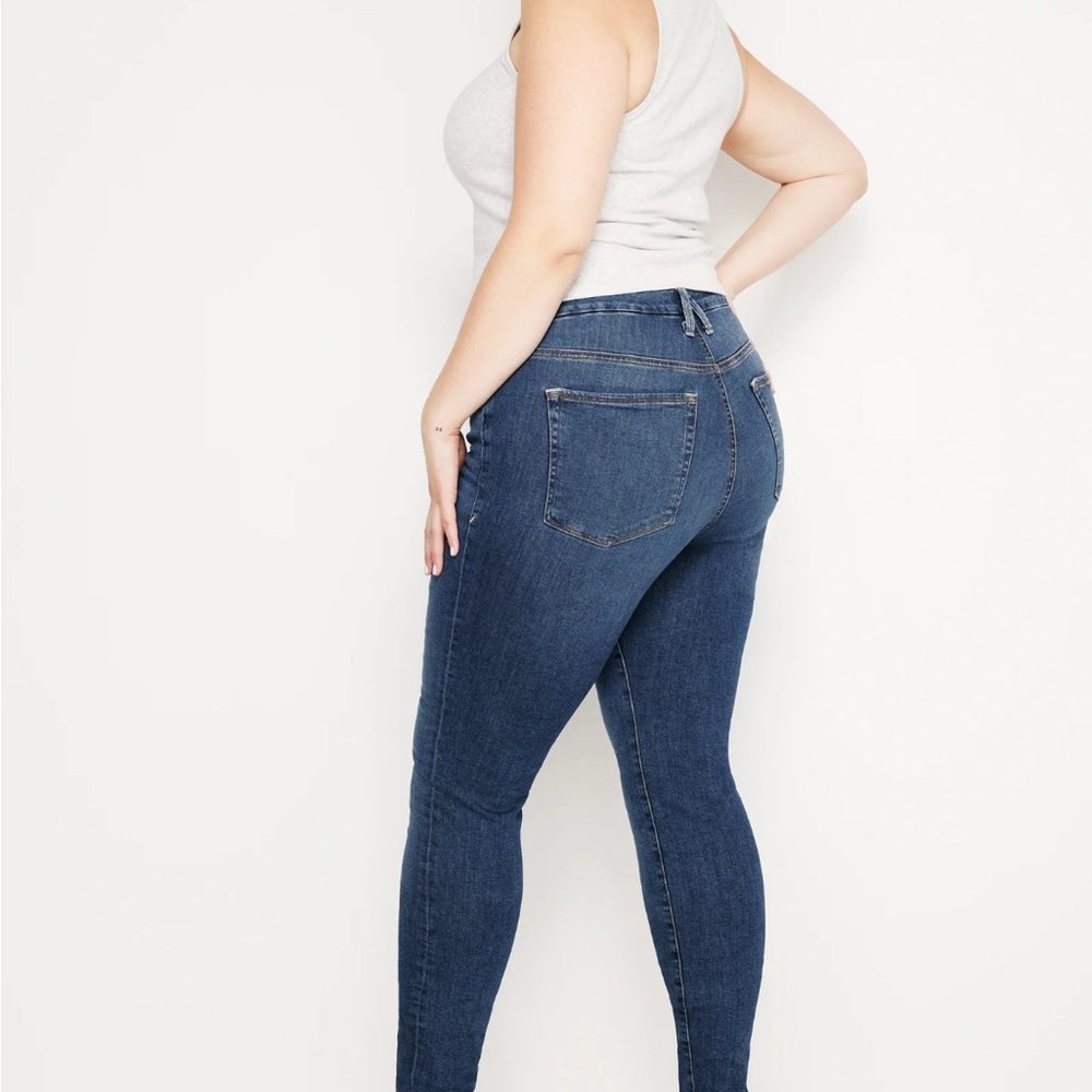 Good American Good Legs extra stretch, flat tummy tech, super stretch denim jean - Picture 3 of 14